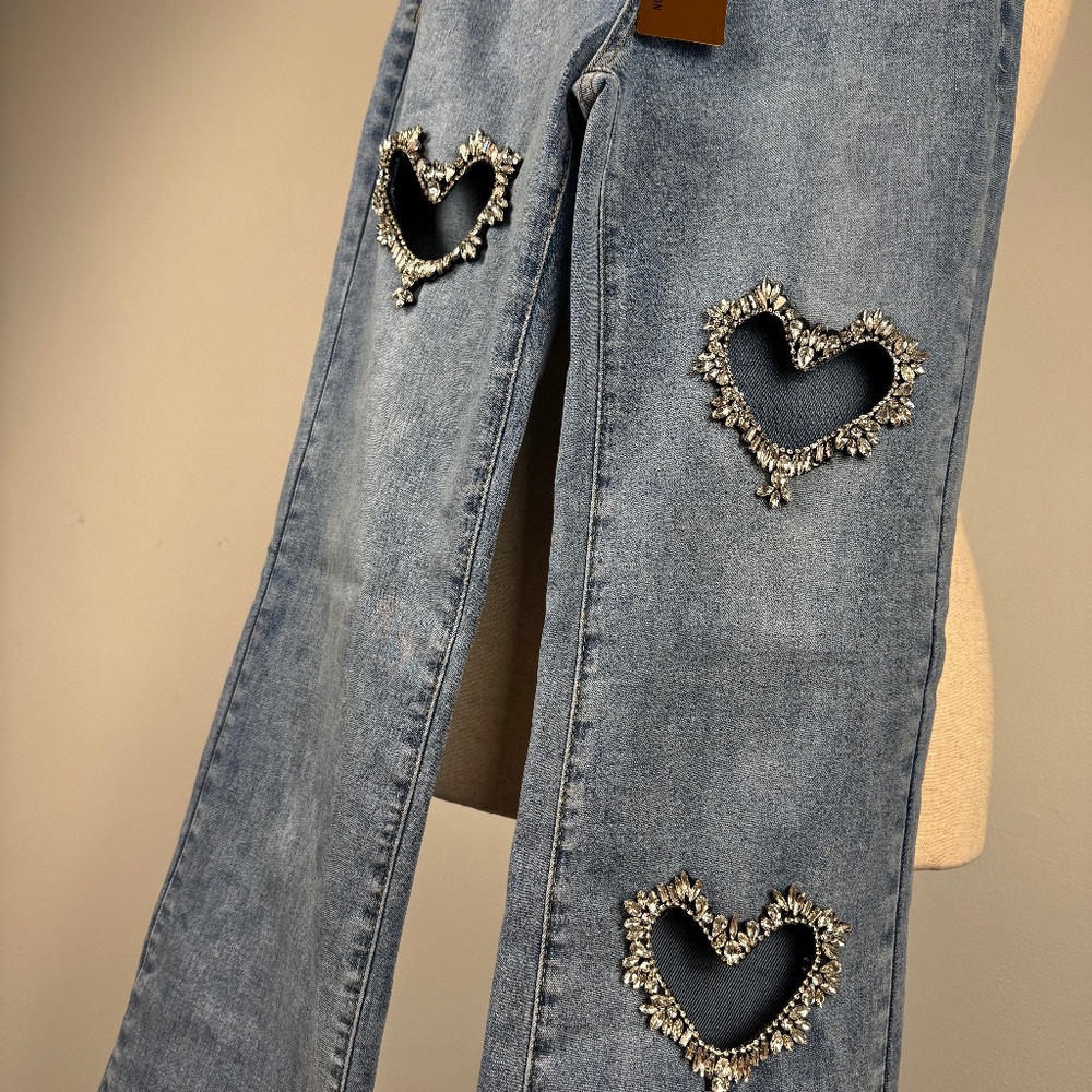NWT Lizette Collection Jeans with Rhinestone Hearts - Picture 3 of 11